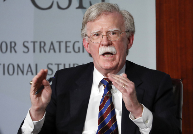 Путин загонетка, нисам смео да га оставим самог с Трампом: Болтонови мемоари у продаји