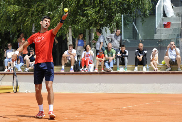 Американци тврде да играчи траже Новакову оставку, Британци све оштрији са нападима