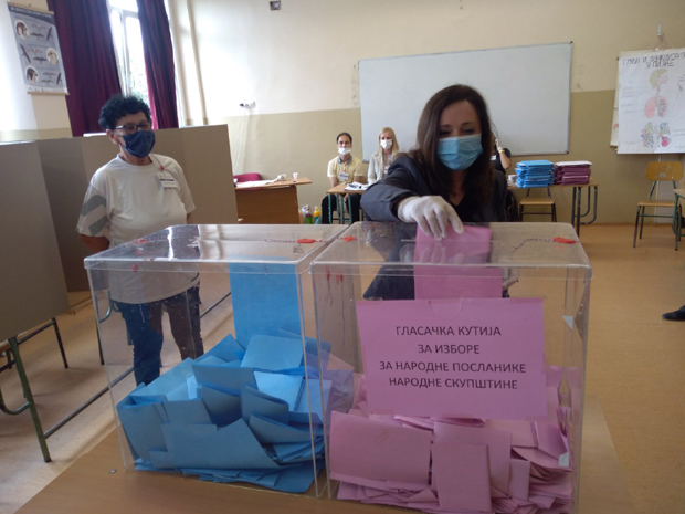 НАЈНОВИЈИ ПОДАЦИ: РИК ОБРАДИО 73,65 ОДСТО БИРАЧКИH МЕСТА: Ево колика је била излазност