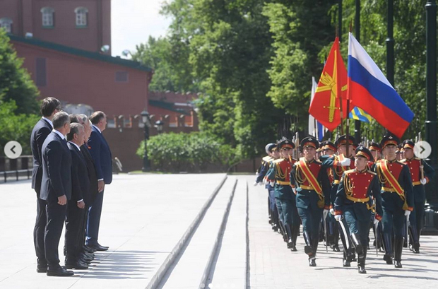Додик на Паради победе: На Црвеном тргу поздравио га Путин