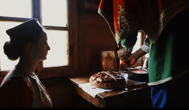 Православље Црном Гором блиста: Даница Црногорчевић објавила нову песму о литијама (ВИДЕО)