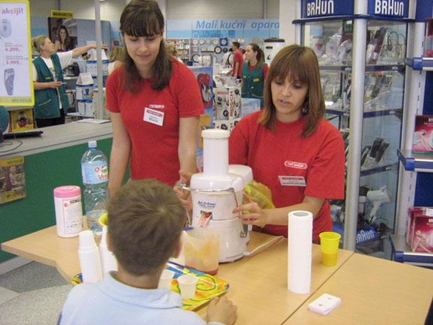 Шанса за студенте и средњошколце да зараде неки динар: У омладинским задругама богата понуда сезонских послова