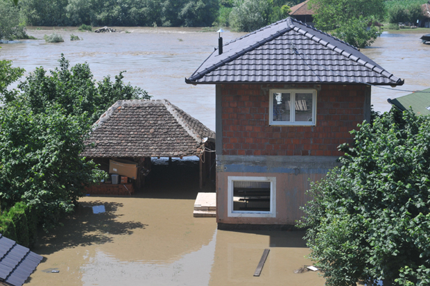Срушени мостови, оштећени путеви, поплављене оранице: Велика штета после поплава у краљевачком крају  (ФОТО/ВИДЕО)