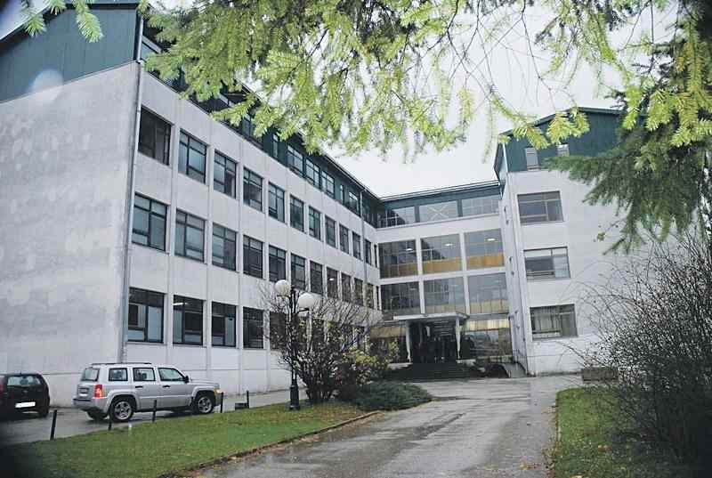 Студенти бране светиње и дају подршку лекарима: Ако морамо да страдамо, нека то буде на путу правде