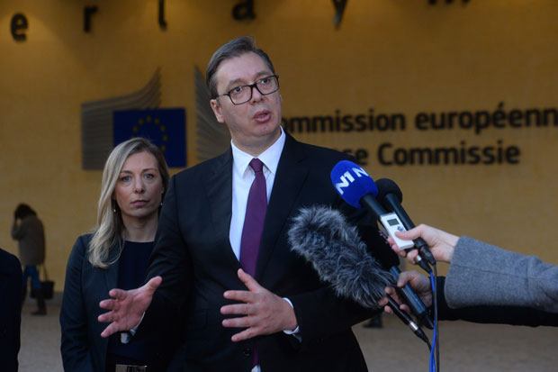 Вучић у петак у Бриселу: О оптужницама против Тачија и Весељија и одлагању разговора у Вашингтону