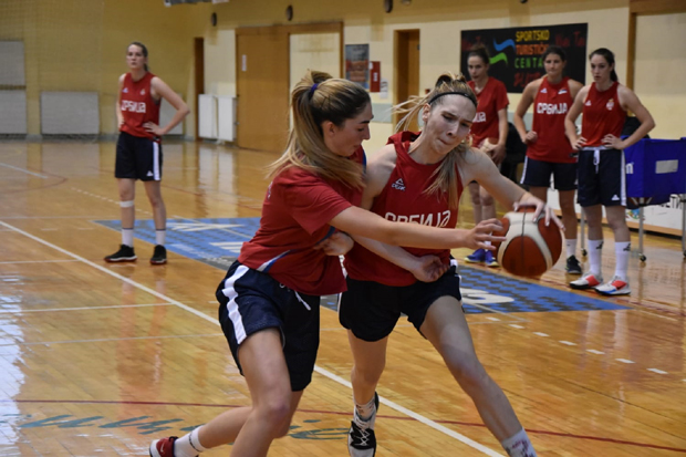 Ивана Раца за Новости: Моја старија сестра Тијана игра за Кипар, а ја сам се одлучила за Србију