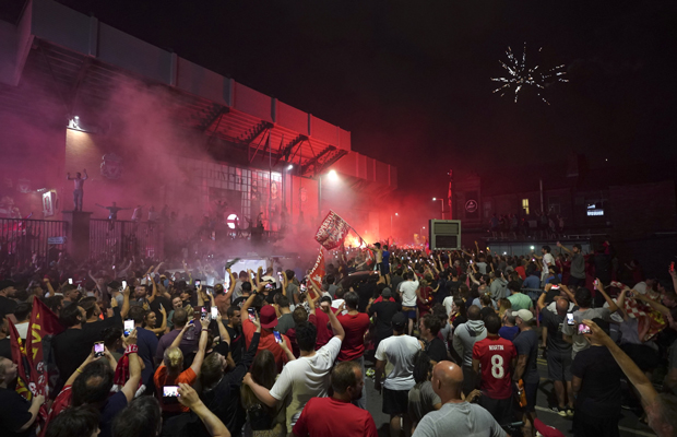 Окупљања навијача у Ливерпулу потпуно неприхватљива