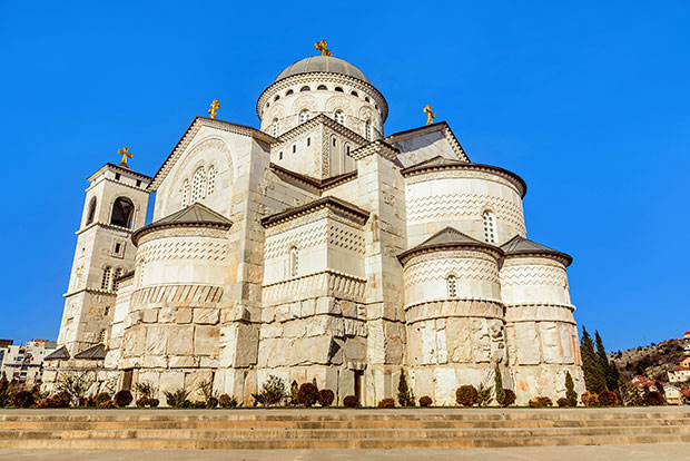 Говор мржње ђакона Црногорске православне цркве, на адресу му стигла КРИВИЧНА ПРИЈАВА