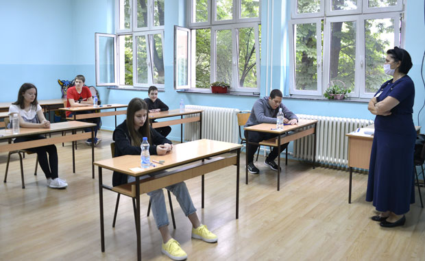 Промењен календар уписа у средње школе: Због техничких проблема са тестовима листе жеља се предају 1. и 2. јула