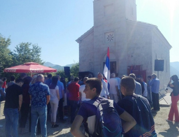 Кад нас прогоне ми се сложимо: Новљани уз Лазарицу на Видовом врху