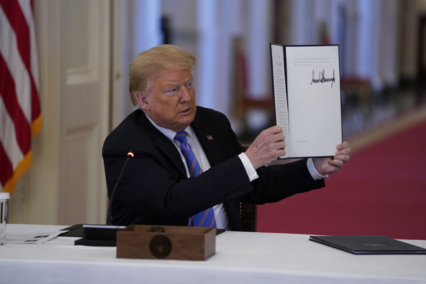 СА ТРАМПОМ БЕОГРАД НЕЋЕ ИЗГУБИТИ СВЕ: Државни врх о обнови мандата актуелног лидера САД