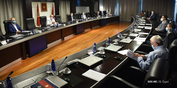 Ризорозне мере у ЦГ: Маска или санкција по џепу!