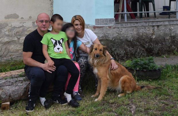 Млади супружници из Јагодине се преселили у село: Изабрали живот по мери природе и деце, а ево чиме се баве (ФОТО)