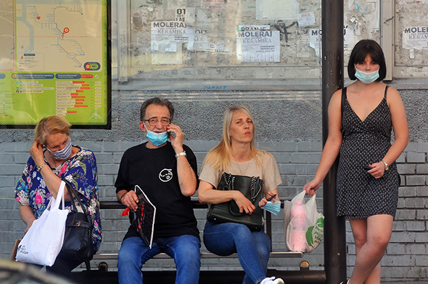 10 места на које лекари НИКАД НЕ БИ ОТИШЛИ У ДОБА КОРОНЕ: Избегавајте их колико можете