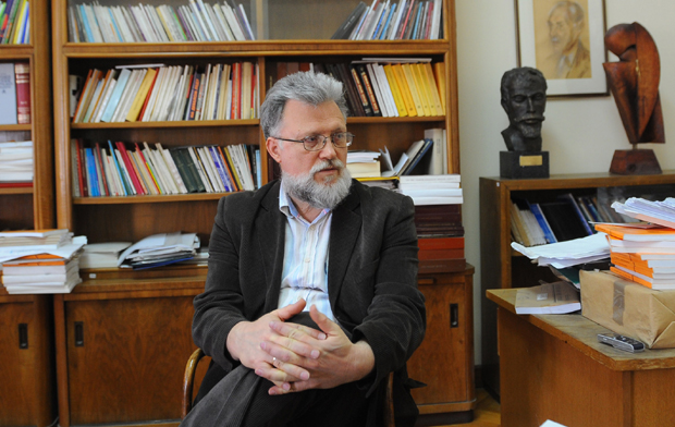 Проф. др Драган Станић: Са Западом морамо да причамо иако се са Истоком разумемо