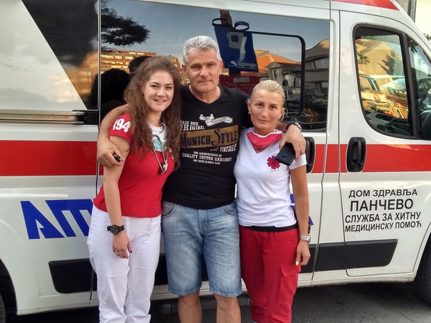 Беба нас подсетила на лепоту позива: Исповест медицинара који су на Панчевачком мосту помогли трудници да се породи