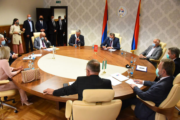 Подршка именовању директора СИПА и РАК, челна места у агенцијама припадају Србима