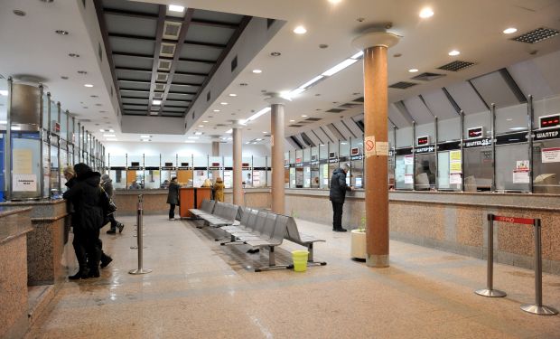 Корона затвара шалтере ПИО фонда у градовима у којима је проглашена ванредна ситуација; Објављујемо бројеве телефона за информације