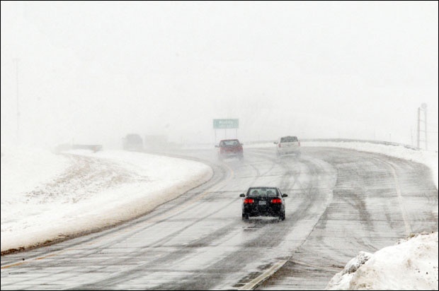 Амерички избори праћени снежном мећавом и торнадом