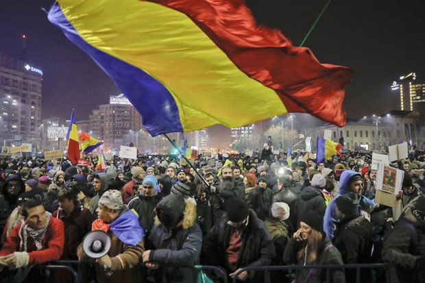 Више од 10.000 Румуна протестовало против корупције