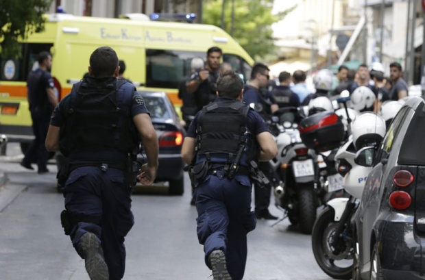 ПУЦЊАВА У АТИНИ: Обрачун Руса и Албанаца, двоје рањених