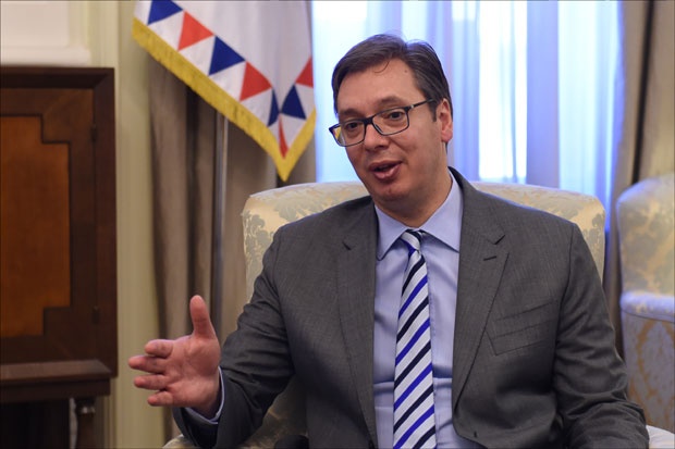 Вучић честитао Ускрс