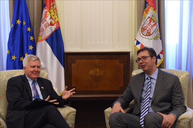 Вучић и Скот о Сирији, Србија чува војну неутралност