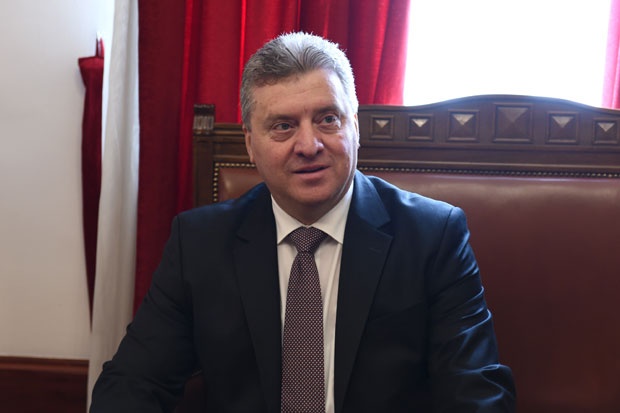 Иванов вратио Закон о албанском језику са образложењем на 14 страна; Тачи критикује