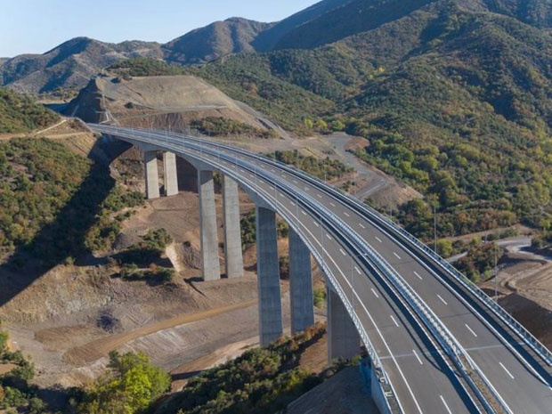 Последња деоница аутопута кроз Македонију од понедељка у саобраћају