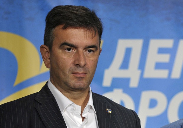 ХАПШЕЊЕ ПОСЛАНИКА МЕДОЈЕВИЋА: Ставили му лисице, па уручили налог