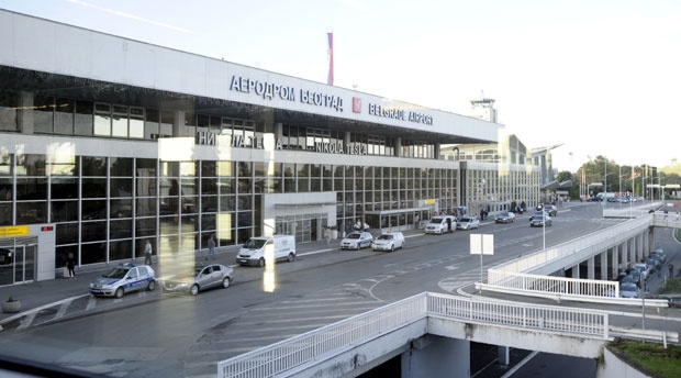 Јагма за акцијама Аеродрома, али уз драстично обарање цене