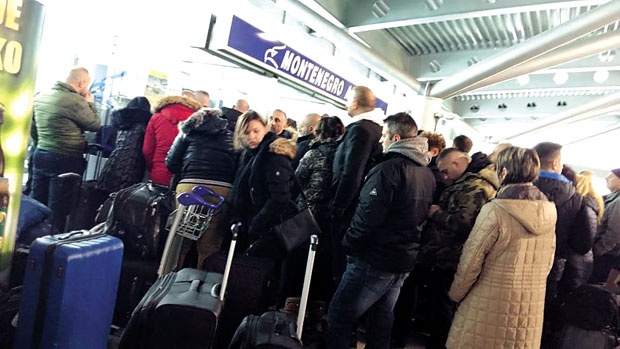 Отказани летови из Београда и Беча, из Стокхолма преусмерен