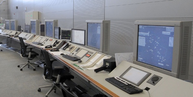 Канадски контролори послали стотине пица америчким колегама