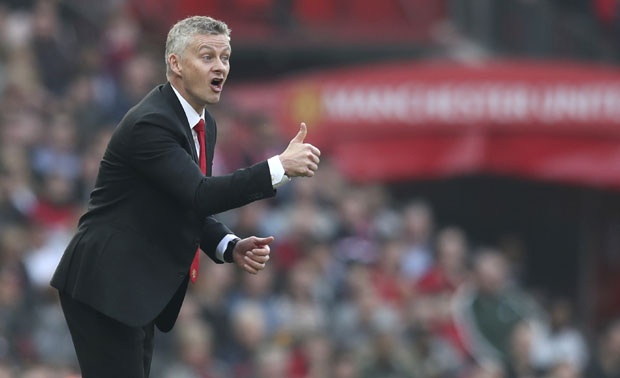 Солскјеров списак жеља: Кулибали, Ракитић и Ван-Бисака