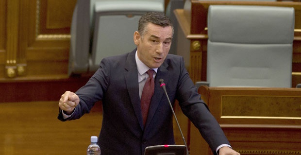 Весељи: Превремени избори неизбежни