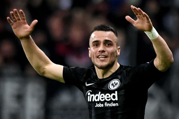 Миланези у сукобу због Србина: Ајнтрахт трља руке, Костић на раскрсници