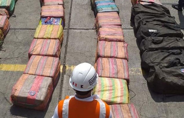 АКЦИЈА ПОЛИЦИЈЕ: Ухапшено 16 особа, заплењена тона кокаина и новац