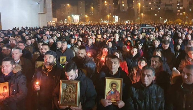 “Будите сложни попут браће, муслимани уз вас стаће”: Адмир Љуца написао песму подршке српским верницима у Црној Гори