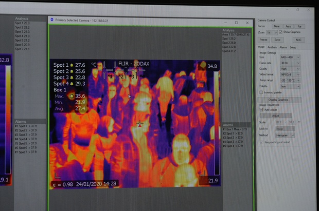 Сумња на корона вирус у Русији: Седам кинеских држављана пребачено у болницу у Москви