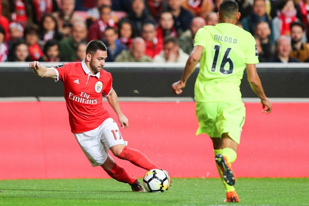 Србину се не иде из Лисабона: Бенфика покушава да се реши Живковића, али им не полази за руком