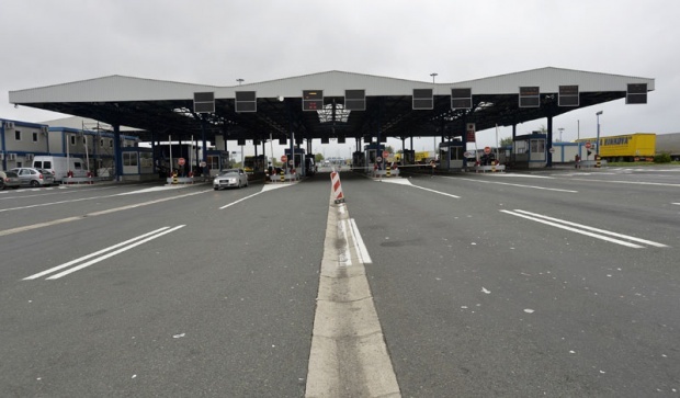 БиХ затворила границу према Србији: Изузети само теретњаци