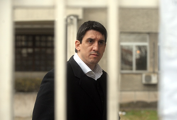 Кристијан Голубовић ИЗАШАО ИЗ ЗАБЕЛЕ! Марицом спроведен до пумпе!