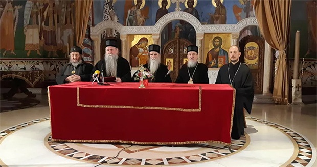 Епископски савет о разговору са Ђукановићем и Марковићем: Одбијене “великодушне” понуде, тражимо измене спорног закона и престанак прогона СПЦ