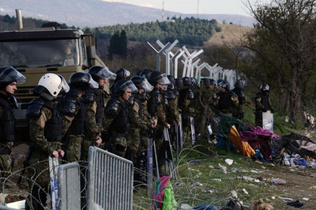 Вулин: Границе отворене; Македонија: Србија затворила границу за избеглице из Авганистана