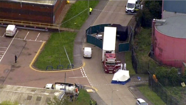 Због шверца и убиства 39 људи: Саучесник возача хладњаче из пакла оптужен за убиства из нехата