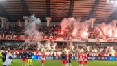 VATRENO! Ovako su navijači i fudbaleri Crvene zvezde proslavili osvajanje Kupa Srbije i duplu krunu (VIDEO)